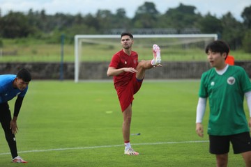 cedera-di-timnas-indonesia,-sandy-walsh-akan-jalani-tes-mri