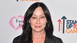 shannen-doherty-ungkap-kanker-payudaranya-menyebar-hingga-otak