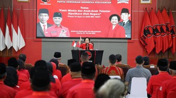 pidato-penutupan-rakernas,-megawati-menangis-teringat-taufiq-kiemas