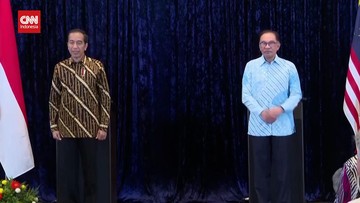 video:-momen-jokowi-bertemu-pm-malaysia-anwar-ibrahim