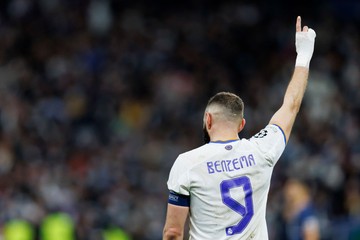 real-madrid-sudah-amankan-lini-tengah,-yuk-cari-striker!