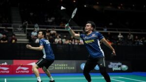 singapore-open-2023:-ahsan/hendra-dikalahkan-ganda-nonunggulan