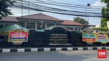 sidang-praperadilan-sekretaris-ma-hasbi-hasan-lawan-kpk-ditunda