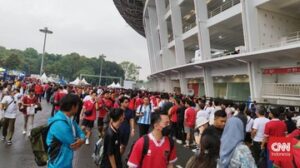 penonton-indonesia-vs-argentina-mengular,-pintu-gbk-dibuka-lebih-awal