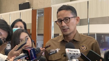 sandiaga-heran-wsbk-rugikan-sirkuit-mandalika:-kami-bayar-saat-itu