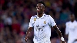 vinicius-bilang-begini-sambut-arda-guler,-sindir-barcelona?