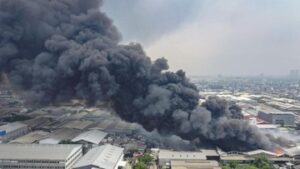 foto:-kebakaran-permukiman-warga-di-kapuk-muara