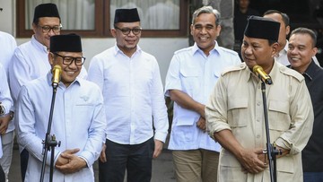 cak-imin:-saya-enggak-ke-mana-mana,-masih-sama-pak-prabowo