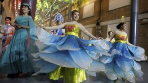 foto:-aksi-lansia-di-atas-catwalk-dalam-kontes-model-beijing