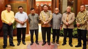 airlangga-optimis-golkar-capai-target-20-persen-kursi-dpr