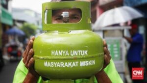 eks-anggota-dprd-sumut-pengoplos-gas-lpg-3-kg-subsidi-ditangkap