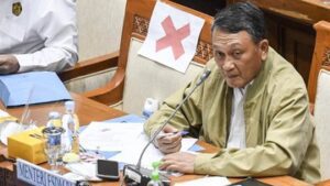 menteri-esdm-buka-suara-soal-rencana-pertamax-green-gantikan-pertalite