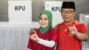 ridwan-kamil-berkemas-tinggalkan-gedung-pakuan:-ada-awal-dan-juga-akhir