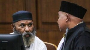 sidang-replik,-jaksa-kpk-bocorkan-kasus-baru-lukas-enembe