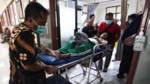 puluhan-orang-jadi-korban-keracunan-sate-jebred-di-garut,-3-meninggal