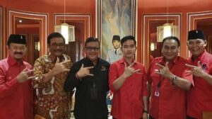 gibran-batal-ke-jakarta,-sekjen-pdip-minta-dijadwal-ulang