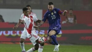 peru-vs-argentina:-2-gol-messi-menangkan-la-albiceleste