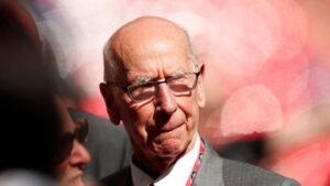 sir-bobby-charlton-meninggal,-sepakbola-berduka