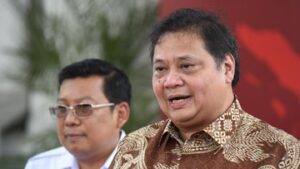 airlangga-sebut-pemerintah-akan-tambah-bantuan-pangan-dan-stunting