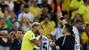 panas!-darah-kartu-merah-warnai-laga-brasil-vs-argentina