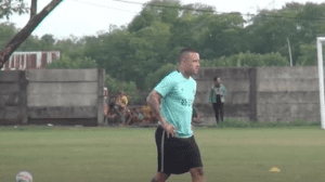 intip-latihan-perdana-radja-nainggolan-bersama-bhayangkara-fc