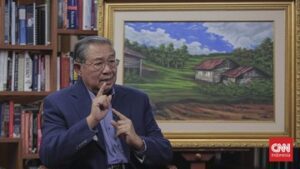 sby:-demokrat-kembali-usung-khofifah-cagub-jatim-di-pilkada-2024