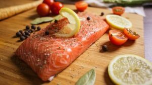 apakah-makan-salmon-efektif-membantu-menurunkan-berat-badan?