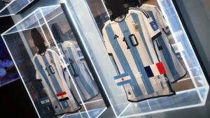 tok!-jersey-messi-di-piala-dunia-2022-laku-terjual-rp-120,8-miliar