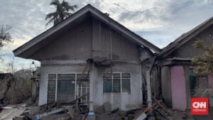 ratusan-rumah-di-kabupaten-bogor-rusak-imbas-gempa-m-4,6-sukabumi