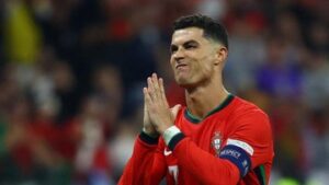 skuad-portugal-bantu-ronaldo-move-on-dari-gagal-penalti-lawan-slovenia