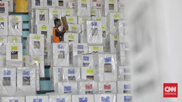 kpu-klaim-tak-sewa-pesawat-jet-untuk-distribusi-logistik-pilkada-2024