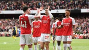 arsenal-mau-bersaing-lagi-di-premier-league,-tapi-dilarang…