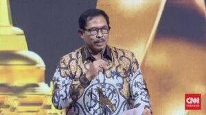 pj-gubernur-jateng-apresiasi-cnn-indonesia-awards:-motivasi-kinerja