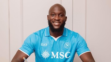 romelu-lukaku-resmi-gabung-napoli